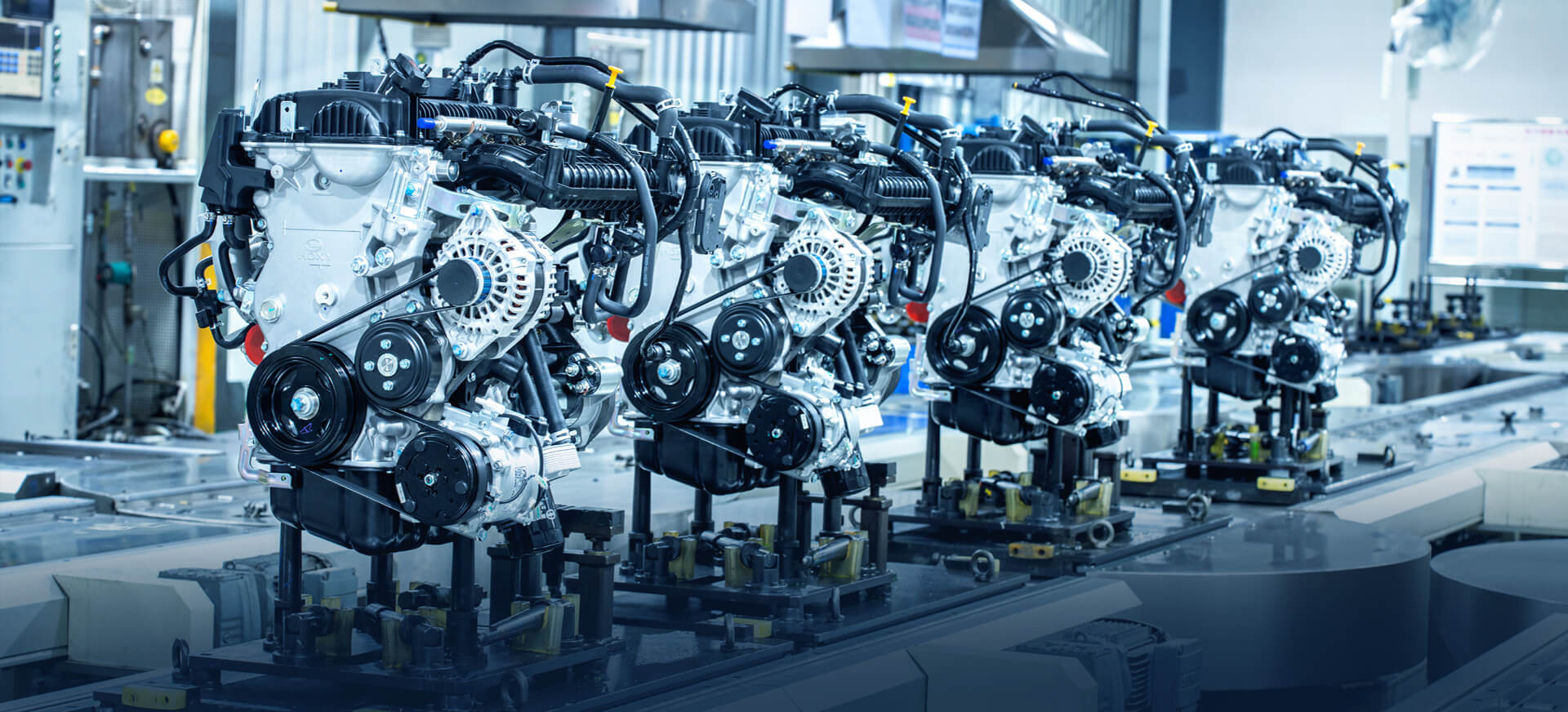 發(fā)動機(jī)車間